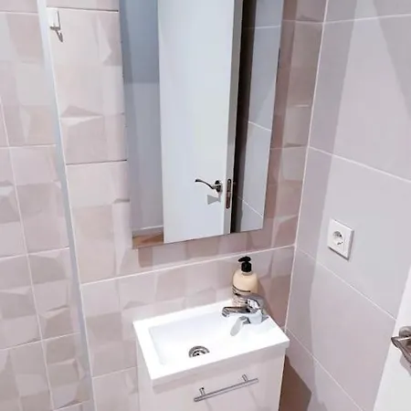 Acogedor Ba,plaza De Toros Alicante