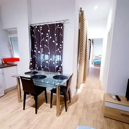 Acogedor Ba,plaza De Toros *