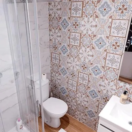 Acogedor Ba,plaza De Toros Alicante